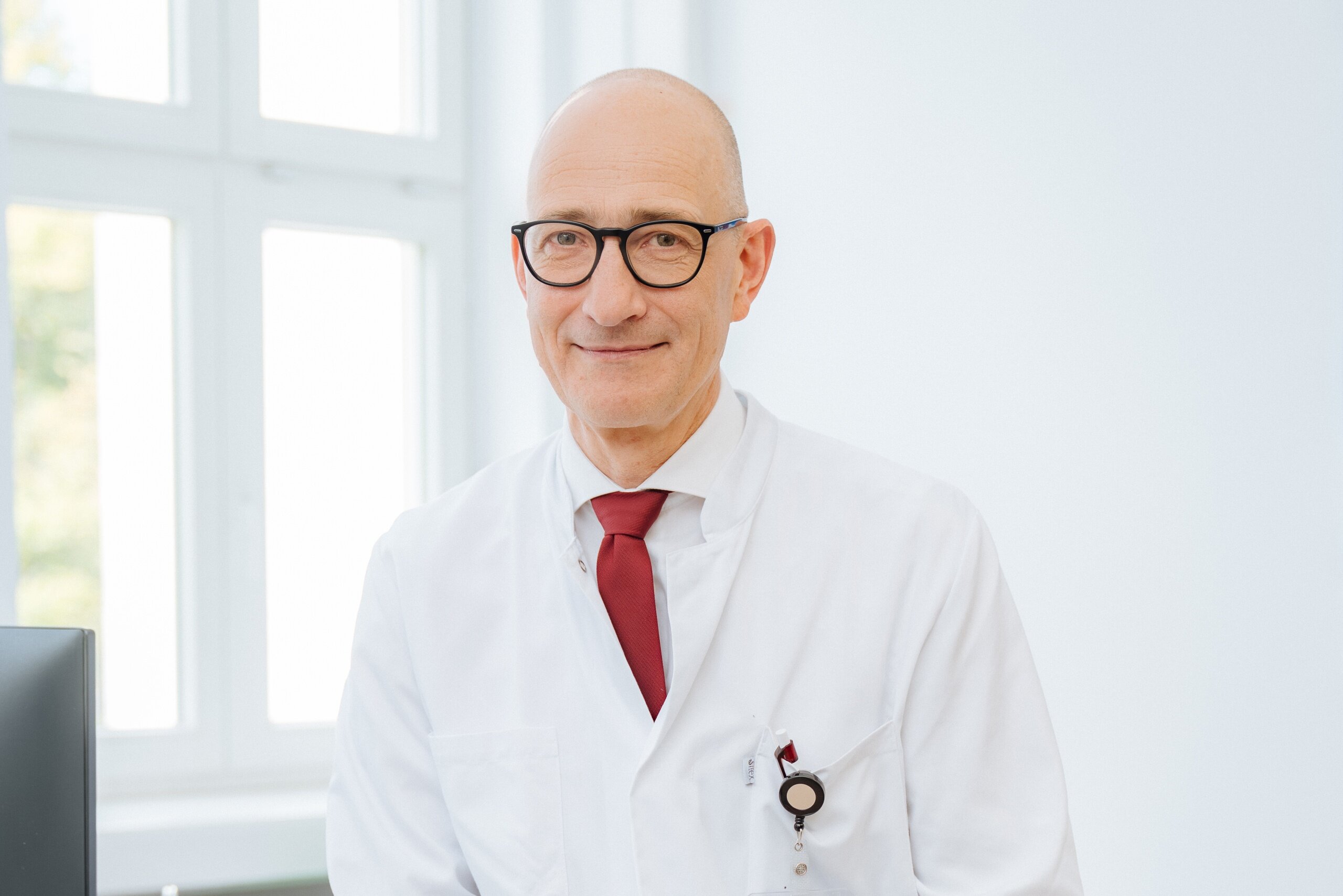 Professor Christian Junghanß ist Facharzt für Innere Medizin, Hämatologie und Onkologie. Ehrenamtlich hat er vor fünf Jahren den Vorsitz der Krebsgesellschaft MV übernommen.