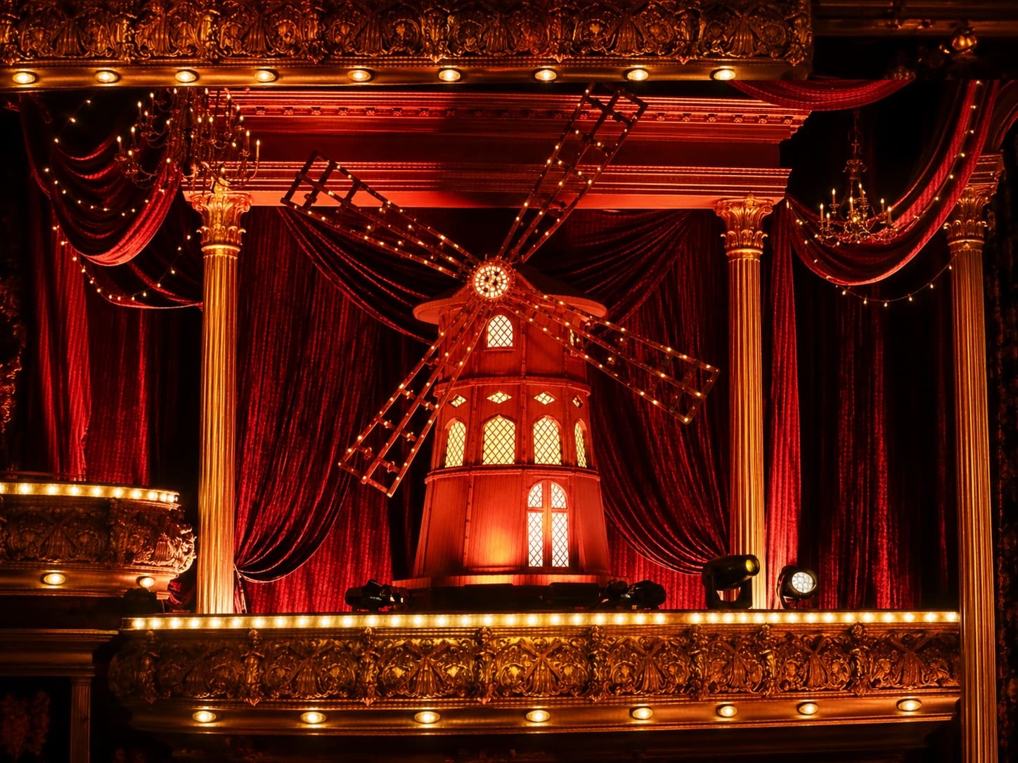 Die WIRO-Reiseklub-Saison endet wieder mit einer großen Show. Anfang November geht es in diesem Jahr nach Hamburg zu »Moulin Rouge! Das Musical«.