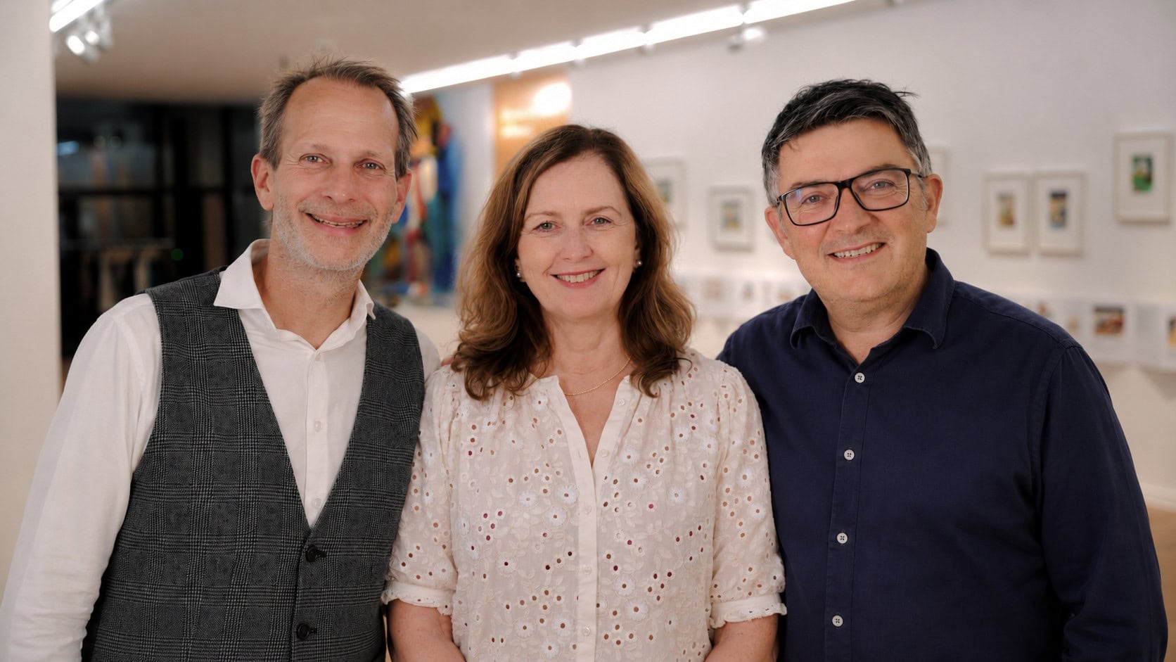 Ausstellungen begleiten, besondere Führungen organisieren und Exkursionen in andere Städte – das sind einige der Aufgaben, die sich die Freunde der Kunsthalle Rostock auf die Fahne geschrieben haben. Gemeinsam unterstützen sie Projekte der Kunsthalle und tragen dazu bei, Kunst und Kultur in Rostock lebendig zu halten.
